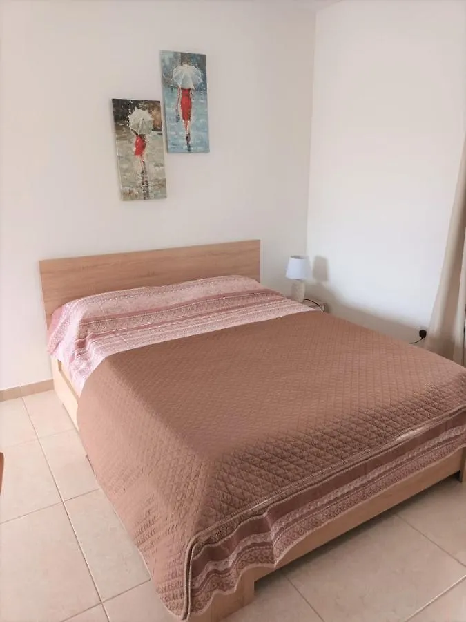 Habitación en casa particular Villa Mosta