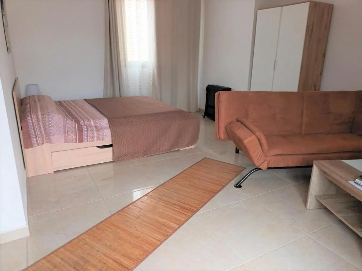 Habitación en casa particular Villa Mosta