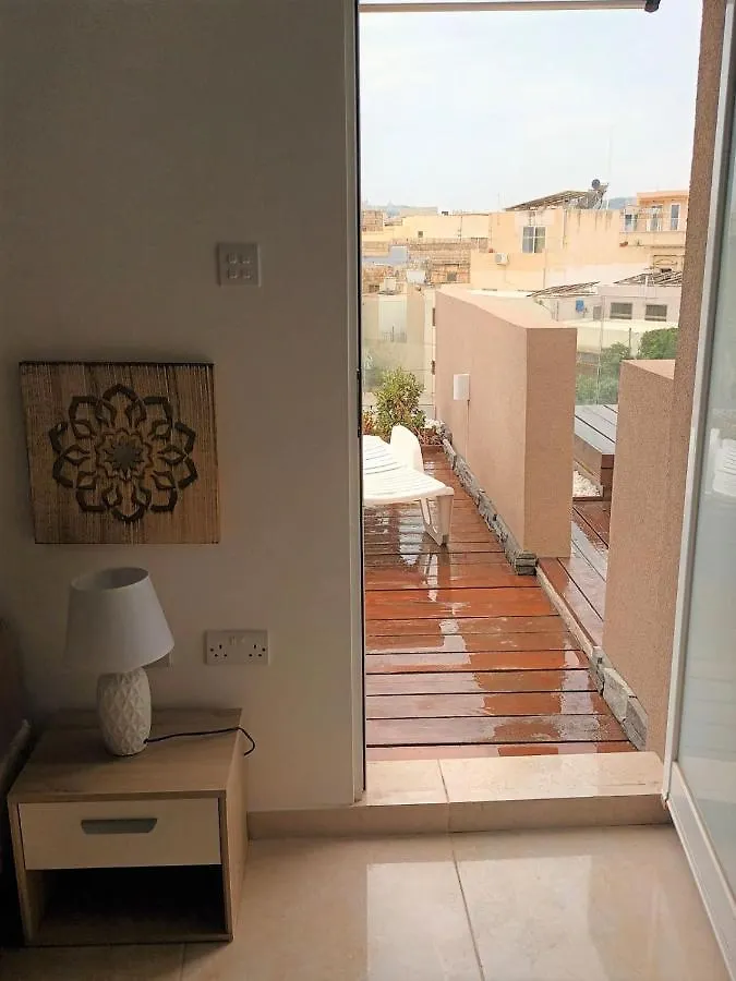 Villa Mosta 0*,